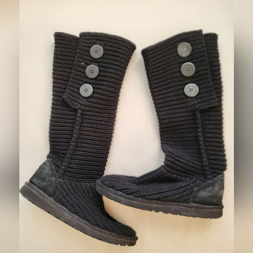 UGG Australia Women Classic Cardy Knit Tall Sweater Boot Black S/N 5819 Size 6